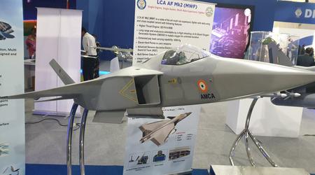 L'India approva lo sviluppo completo del jet da combattimento di quinta generazione