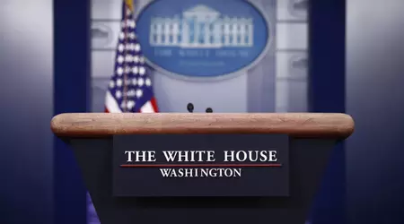 M. Biden signe un décret limitant les investissements dans les entreprises technologiques chinoises liées à l'intelligence artificielle