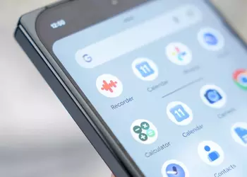 Приложения Google не узнать: на смартфонах серии Pixel 11 компания обновила иконки Pixel Camera, Clock, Recorder, Calculator и Weather