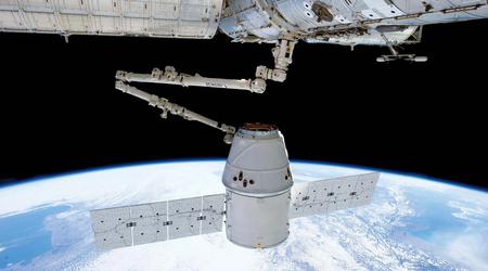 SpaceX wystrzeliło rakietę Falcon-9 z Dragonem przewożącym nasiona pomidorów na Międzynarodową Stację Kosmiczną