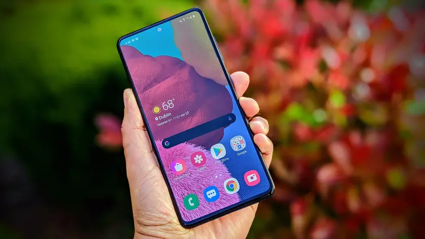 Samsung Galaxy A51 начал получать обновление One UI 2.5