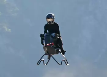 Спидер-байки из Star Wars больше не фантастика: польский инженер представил инновационное летающее транспортное средство Volonaut Airbike