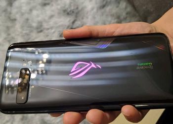 ASUS ROG Phone 3 появился на видео: внешний вид, как у ROG Phone 2, тройная камера и дисплей без отверстий