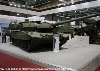 Spain prepares large-scale modernisation of Leopard ...