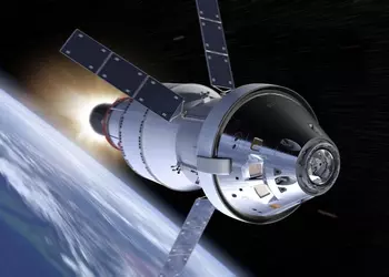 Миссия Artemis II: корабль Orion успешно лег на курс к Луне