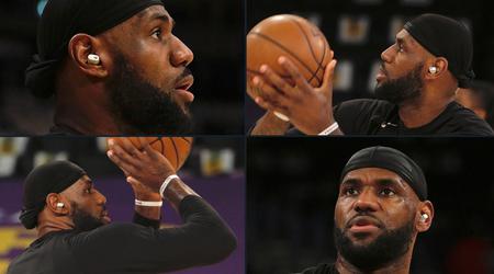 NBA-Basketballspieler LeBron James geht mit unangekündigten TWS-Kopfhörern Beats Studio Buds