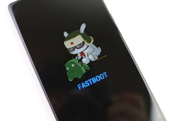 In the new MIUI firmware, Xiaomi abandoned the proprietary Mi Bunny rabbit