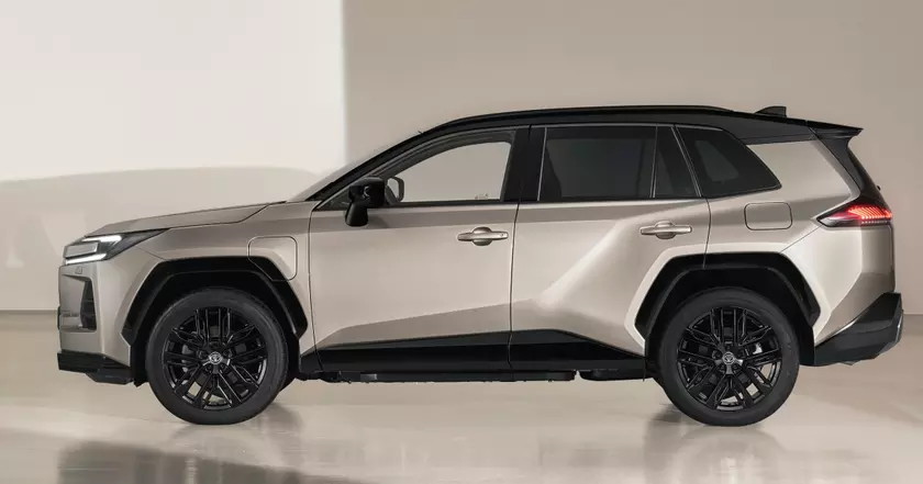Toyota представляет обновленную RAV4 2026: что изменилось в культовой модели?