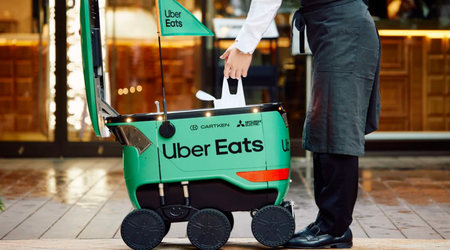 Kuriere werden nicht benötigt: Uber Eats startet Roboterlieferung in Japan