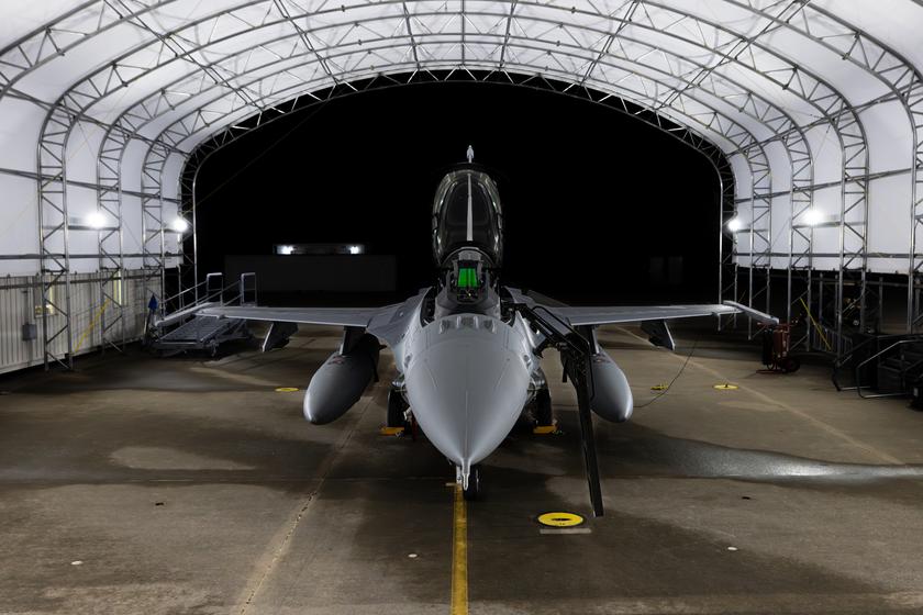 Lockheed Martin передала Словакии первую партию истребителей F-16 Block 70