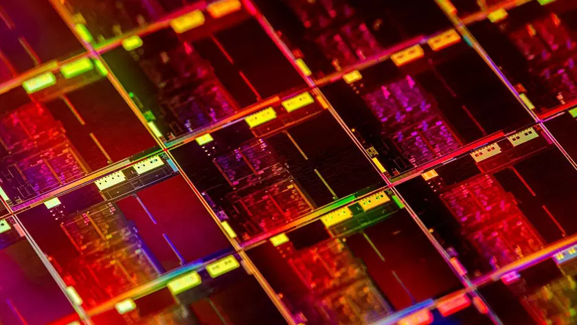 Новые процессоры Intel 10-го поколения для портативных устройств получат до шести ядер