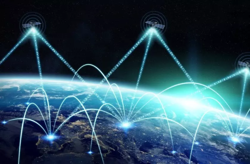 SpaceX запустит интернет-спутники на орбиту Земли