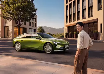 Buick Electra L7: американский комфорт на китайских стероидах и зарядка за 10 минут