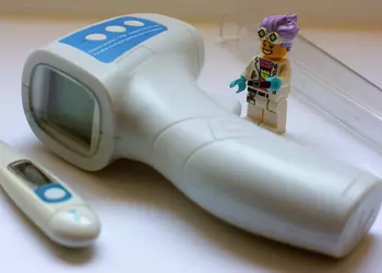 11 современных термометров и пульсоксиметров c Aliexpress