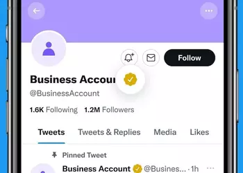 Twitter хочет продавать компаниям золотые галочки — за $1000 в месяц