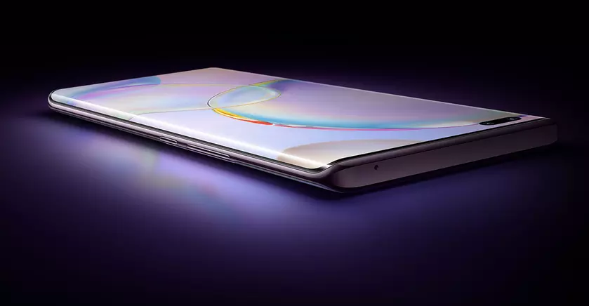 CEO Honor уже ходит с флагманским смартфоном Magic 3