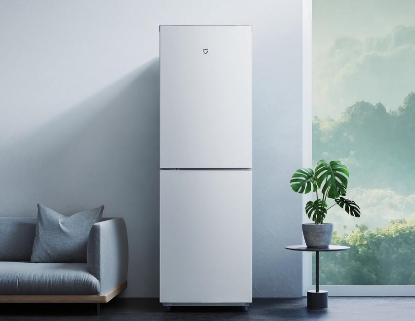 Xiaomi introduced a new refrigerator MiJia for 186 liters for $ 200