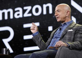 Джефф Безос покинул пост генерального директора Amazon: чем теперь будет заниматься самый богатый человек в мире