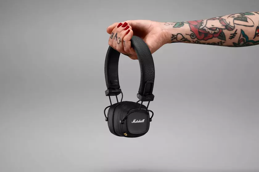 Marshall Major IV: накладные Bluetooth-наушники с автономностью до 80 часов и беспроводной зарядкой Qi
