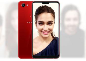 Oppo released a frameless smartphone with a cutout, a MediaTek P60 processor and the name Oppo F7