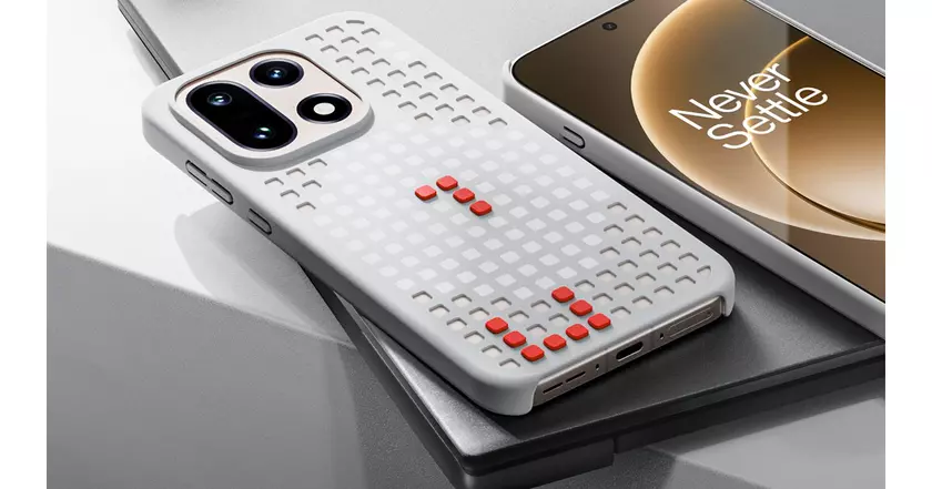 Обзор фирменных чехлов для OnePlus 15: Эстетическая защита