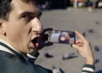 АААААА: смартфоны в стиле Awesome как часть продуктовой стратегии Samsung