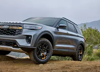 Популярный в США Ford Explorer получил версию Tremor с улучшенными внедорожными возможностями 