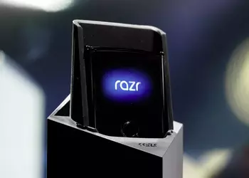 Moto Razr 2022 launch may be delayed