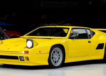 Legendary De Tomaso Pantera 90 Si put up for auction: only 38 such machines