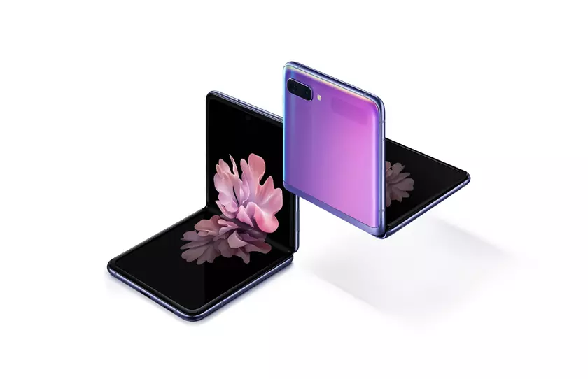 Слух: Samsung работает над упрощённой версией «раскладушки» Galaxy Z Flip