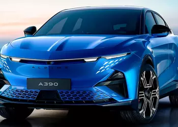 Alpine A390 дебютировал 469-сильным трехмоторным конкурентом Porsche Macan Electric