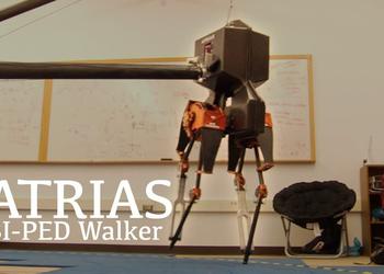Двуногий робот ATRIAS впервые вышел на прогулку (видео)