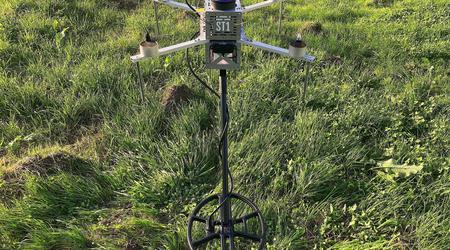 Ucrania presenta el dron ST1 de limpieza de minas, 4 veces más rápido que un ser humano