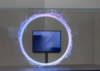 Неожиданный ход Samsung: Galaxy TriFold получит такой же ценник, как и iPhone Fold, у которого всего два внутренних экрана