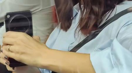 OnePlus Open trafił do Bollywood: składany smartfon jest już używany przez słynną indyjską aktorkę