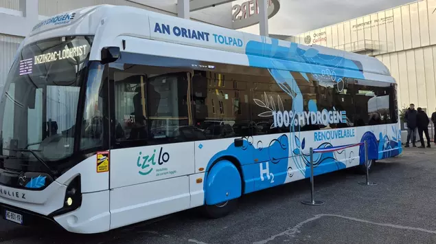 Iveco Bus delivered the first hydrogen ...