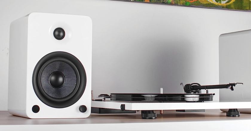 Best record player sales with bluetooth speakers