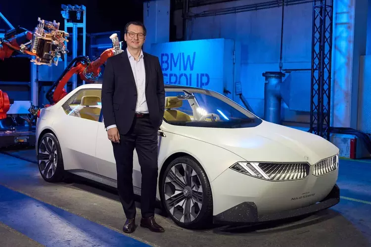 Новая эра BMW: Милан Неделькович заменил Оливера Ципсе на посту CEO