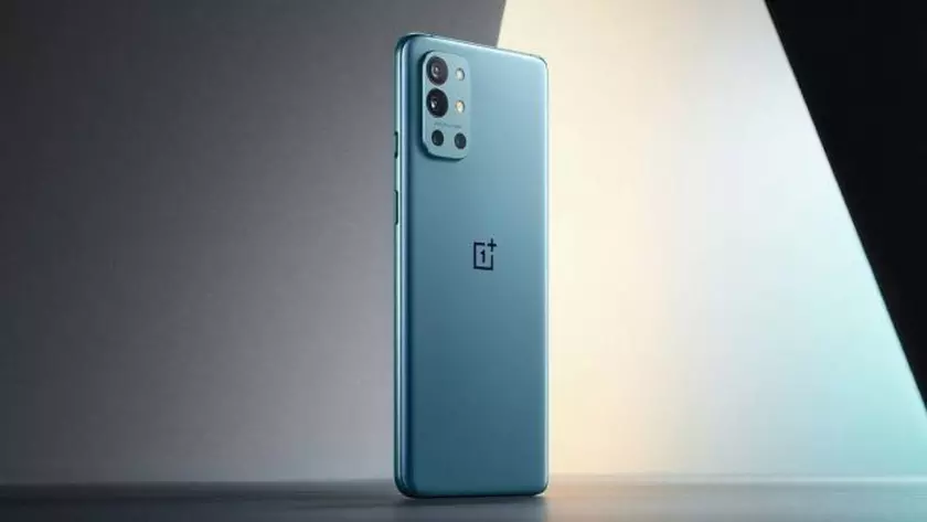 OnePlus предлагает бесплатную замену дисплея для моделей 8 Pro, 8T, 9 и 9R