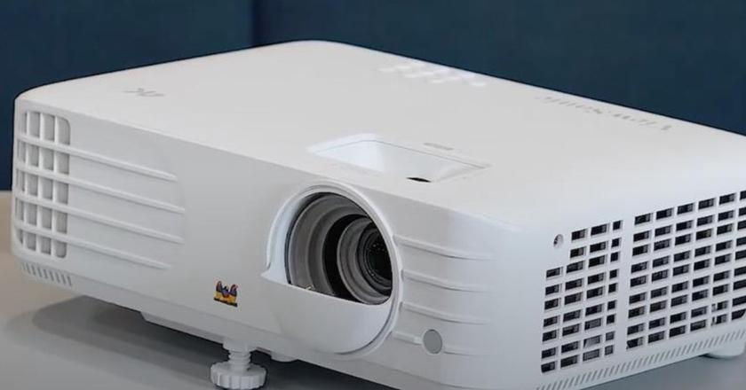 ViewSonic PX701-4K home projector under 1000