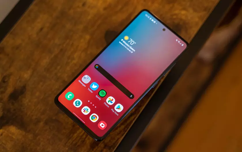 Samsung работает над Galaxy A52 5G: смартфон получит чип Snapdragon 750G, 6 ГБ ОЗУ и Android 11 из коробки