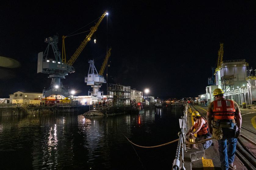 The US Navy has released photos of the nuclear-powered submarine USS ...