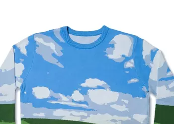 Microsoft выпустила уродливый рождественский свитер в стиле знаменитых обоев из Windows XP