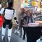Hmmm… was war das? Roboter Optimus fiel bei einer privaten Party, aber es war sehr merkwürdig