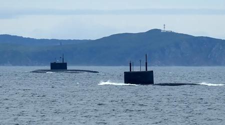 Russland patrouilliert jetzt mit U-Booten im Schwarzen Meer, da seine Überwasserflotte durch ukrainische Drohnen lahmgelegt ist