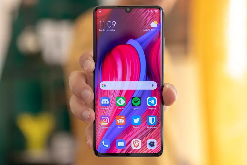 Xiaomi Mi Note 10 Lite начал получать стабильную версию ОС Android 11 на глобальном рынке