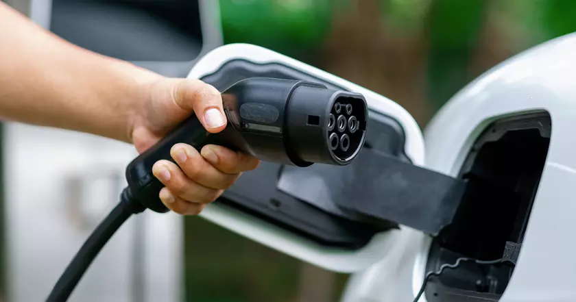 GM, Ford, Toyota и другие автопроизводители призвали Трампа сохранить налоговые льготы для электрокаров и поддержать самоуправляемые автомобили