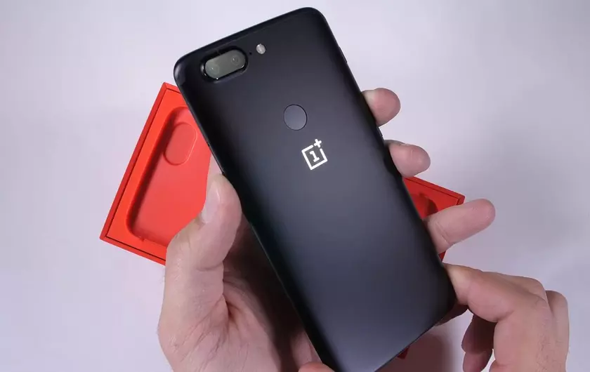 В тестах на прочность смартфон OnePlus 5T улучшил показатели предшественника