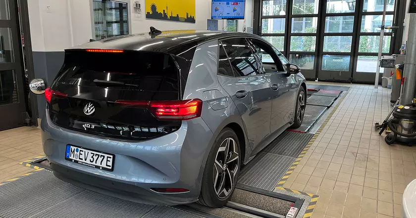 Volkswagen ID.3 Pro S: ¿Está redefiniendo el futuro del coche eléctrico?