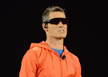 CES 2016: «умные» очки от Intel заменят личного тренера